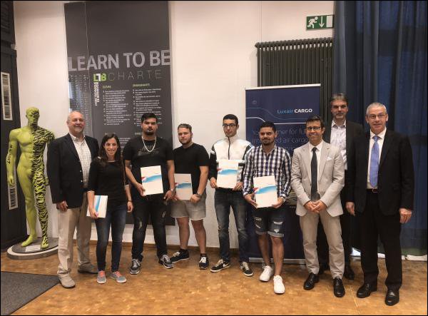 Concours LuxairCARGO – les élèves du LTL remportent le premier prix